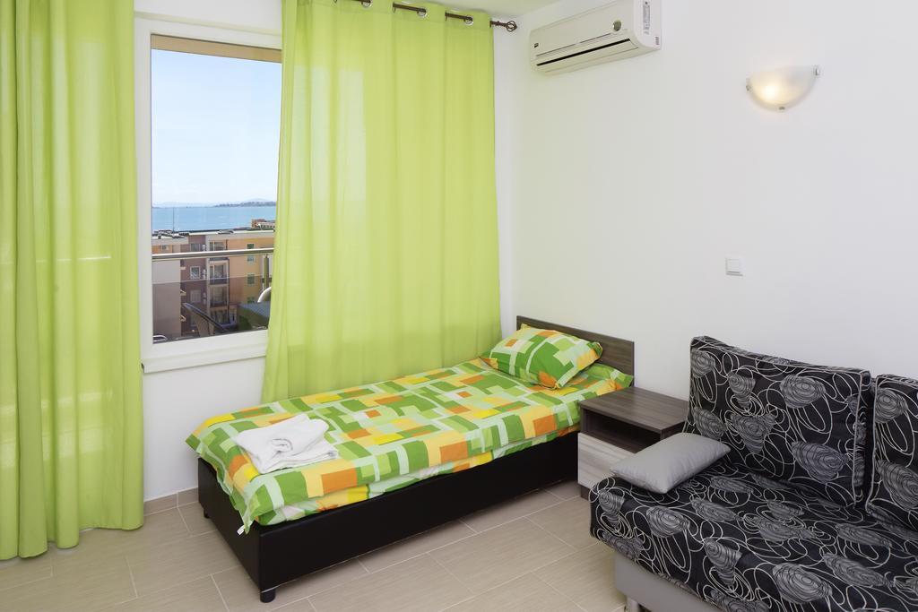 Anna Marina Apartments Свети-Влас Экстерьер фото