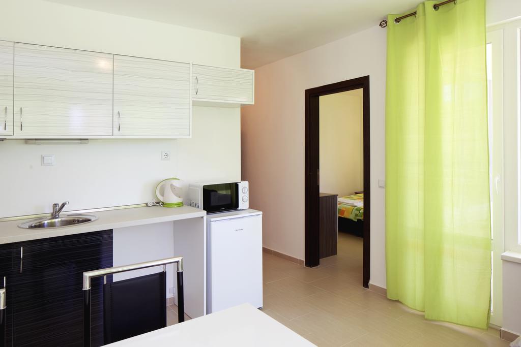 Anna Marina Apartments Свети-Влас Экстерьер фото