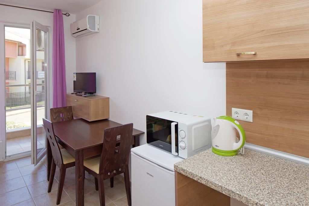 Anna Marina Apartments Свети-Влас Экстерьер фото