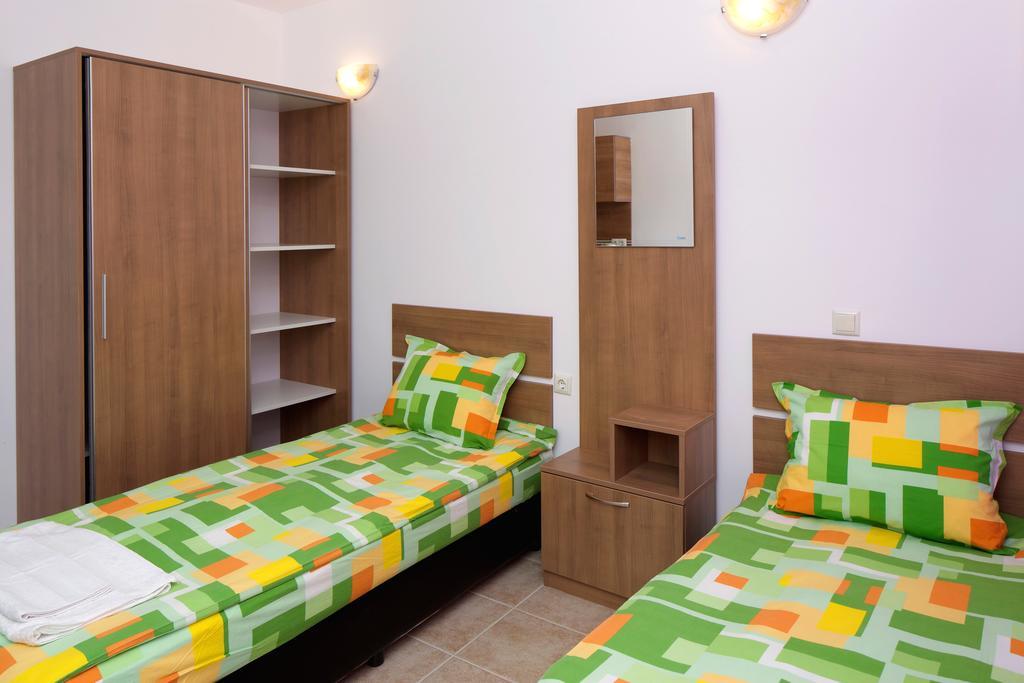 Anna Marina Apartments Свети-Влас Экстерьер фото