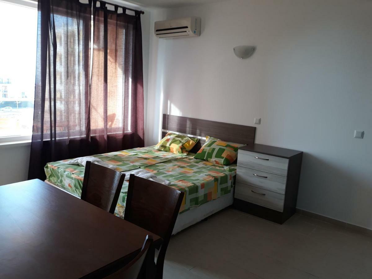 Anna Marina Apartments Свети-Влас Экстерьер фото
