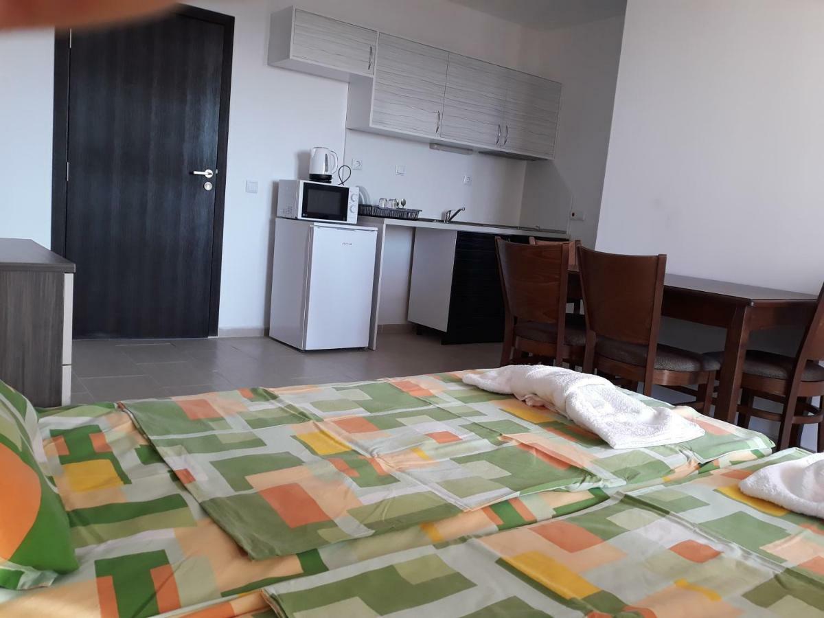 Anna Marina Apartments Свети-Влас Экстерьер фото