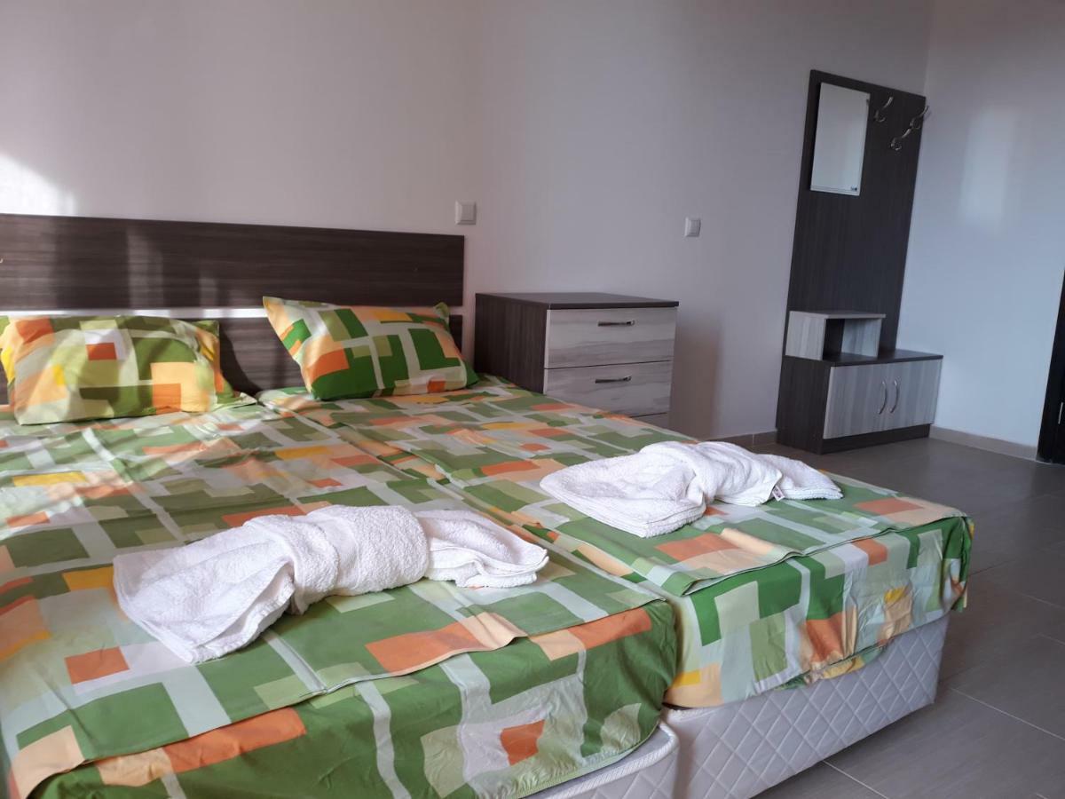Anna Marina Apartments Свети-Влас Экстерьер фото